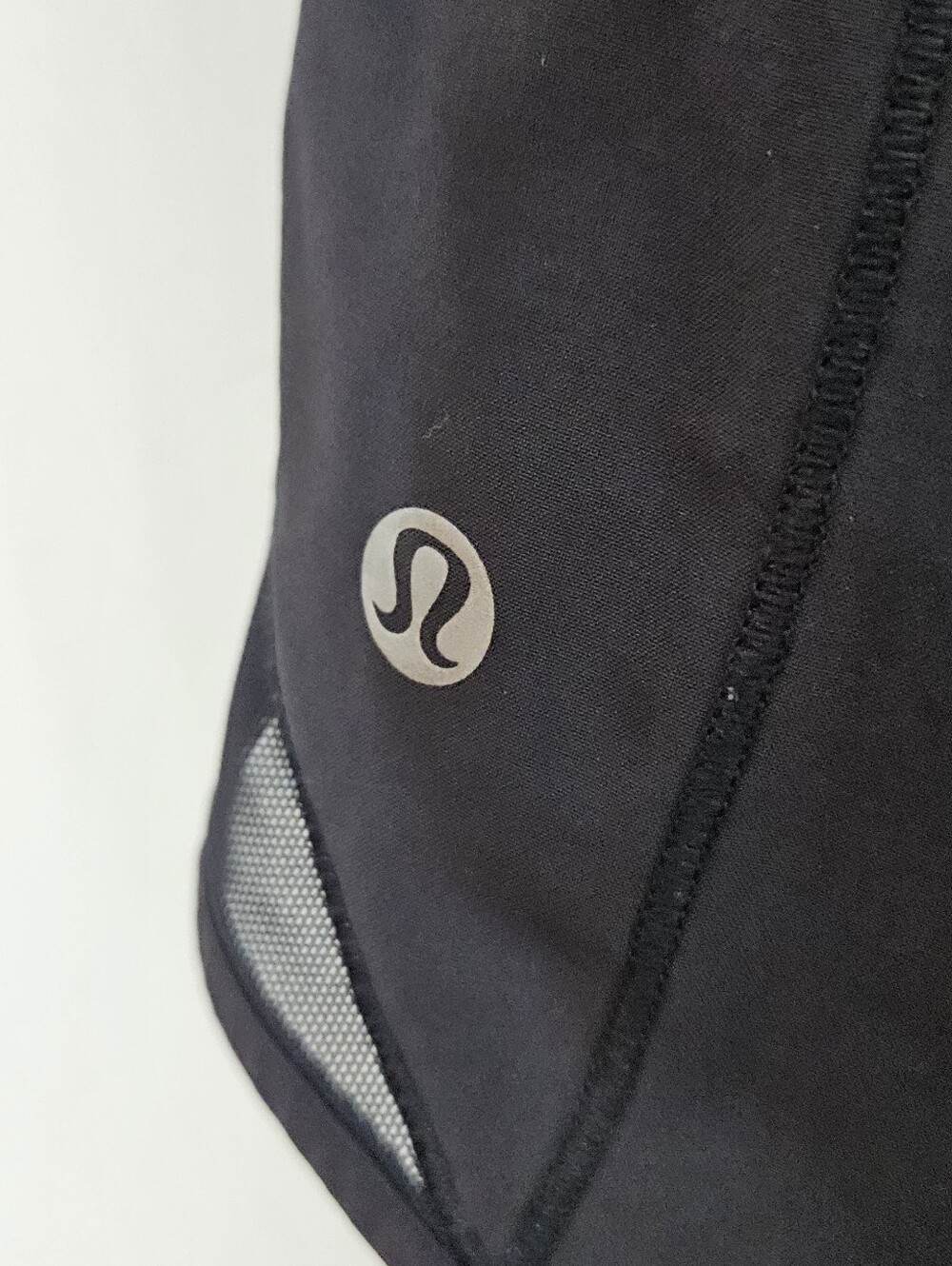Lululemon Hotty Hot Short II Long 4" Black  Women's 6 - Picture 5 of 6